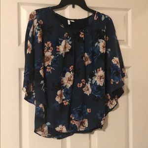 Flower drape shirt